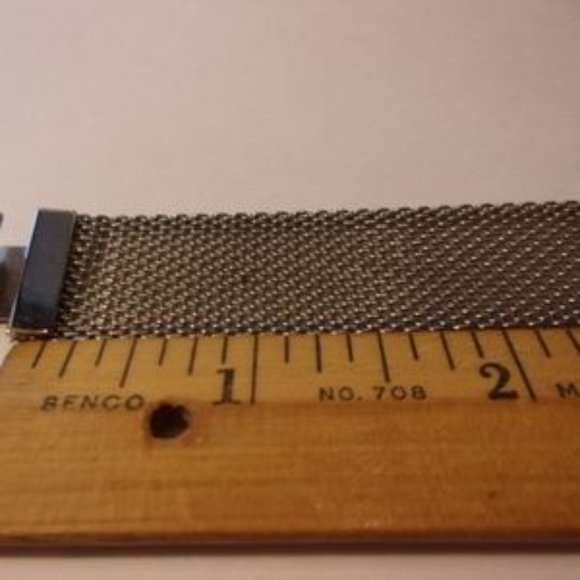 "Vintage Paradise Mesh Cameo Bracelet 7"" Long " - Picture 5 of 8